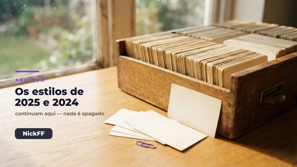 Fichário de madeira com fichas antigas representando o arquivo de estilos de nick para Free Fire de 2025 e 2024